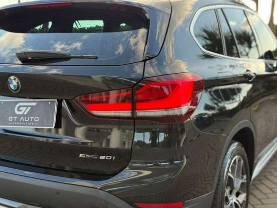 BMW-X1-2.0 16V TURBO ACTIVEFLEX SDRIVE20I X-LINE 4P AUTOMÁTICO BMW-X1-2020