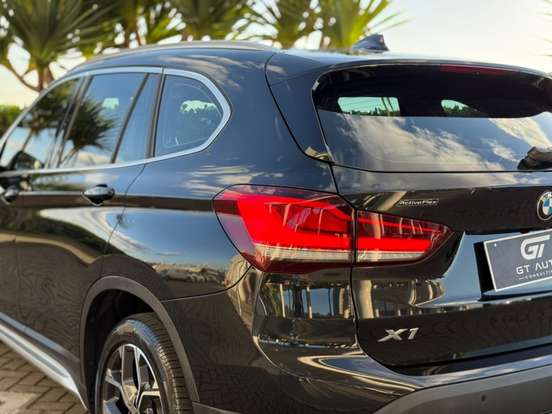 BMW-X1-2020