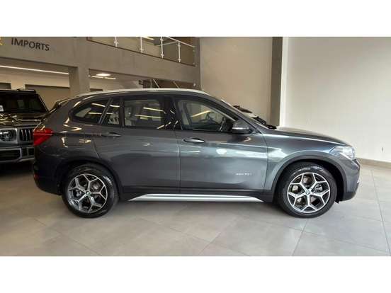 BMW-X1-2.0 16V TURBO ACTIVEFLEX SDRIVE20I X-LINE 4P AUTOMÁTICO BMW-X1-2018