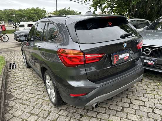 BMW-X1-2016