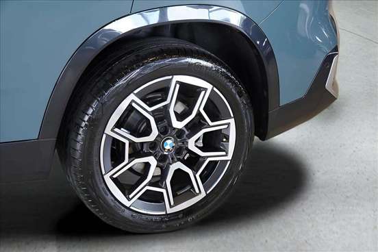 BMW-X1-2024