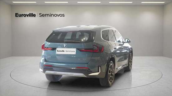 BMW-X1-2024
