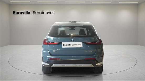 BMW-X1-2024