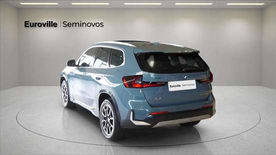 BMW-X1-2024