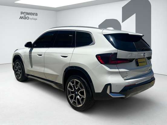 BMW-X1-2023