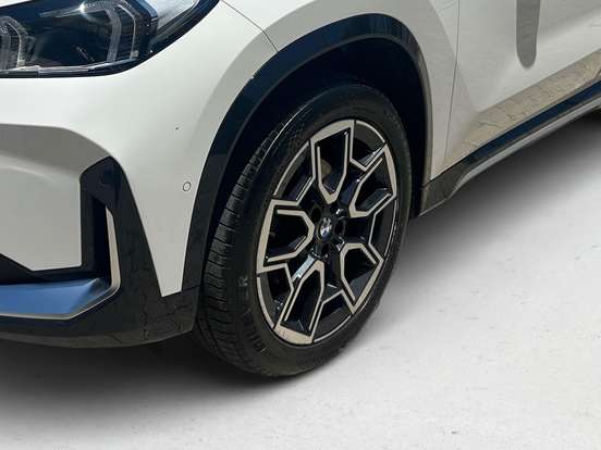 BMW-X1-2.0 16V TURBO GASOLINA SDRIVE20I X-LINE STEPTRONIC BMW-X1-2023