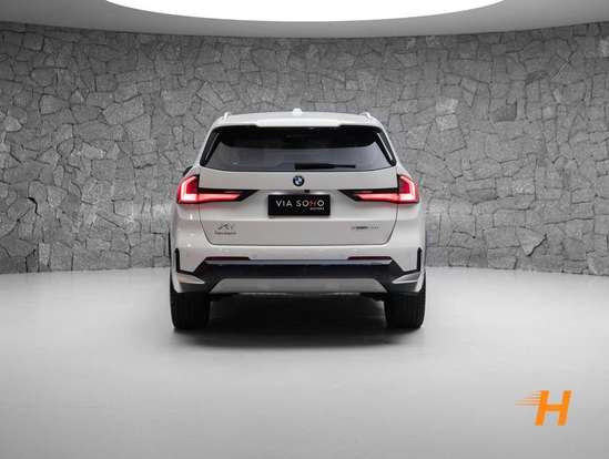 BMW-X1-2024