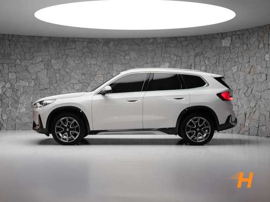 BMW-X1-2.0 16V TURBO GASOLINA SDRIVE20I X-LINE STEPTRONIC BMW-X1-2024