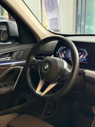 BMW-X1-2023