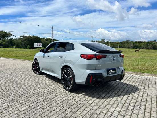 BMW-X2-2024