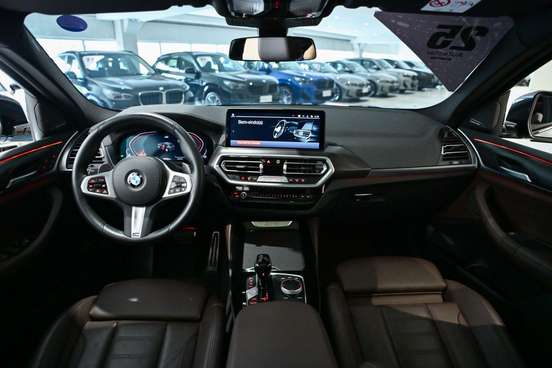 BMW-X4-2024