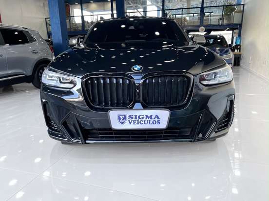 BMW-X4-2022