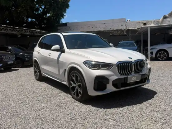 BMW-X5-3.0 I6 TURBO HÍBRIDO XDRIVE45E M SPORT AUTOMÁTICO BMW-X5-2022