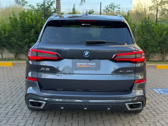 BMW-X5-2022