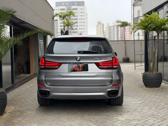 BMW-X5-3.0 4X4 M50D I6 TURBO DIESEL 4P AUTOMÁTICO BMW-X5-2016