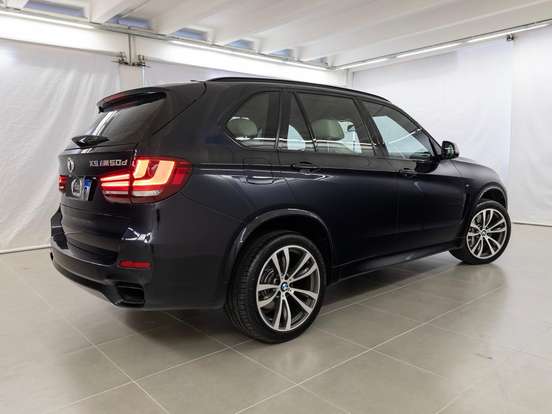 BMW-X5-3.0 4X4 M50D I6 TURBO DIESEL 4P AUTOMÁTICO BMW-X5-2015