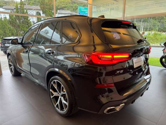 BMW-X5-3.0 I6 TURBO HÍBRIDO XDRIVE45E M SPORT AUTOMÁTICO BMW-X5-2022