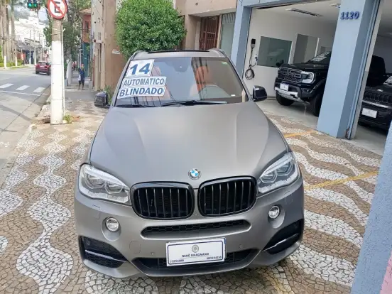 BMW-X5-4.4 V8 TURBO GASOLINA XDRIVE50I AUTOMÁTICO BMW-X5-2013
