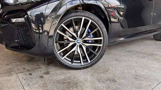 BMW-X6-2021