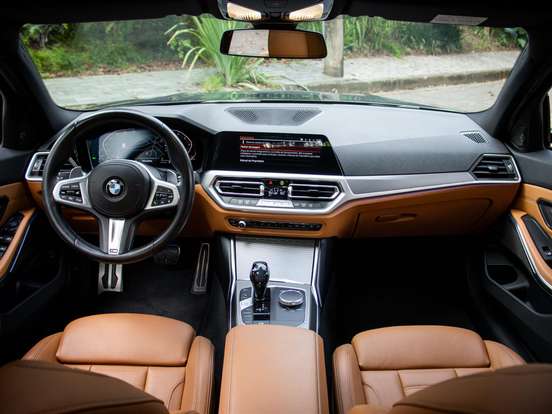 BMW-320i-2.0 16V TURBO FLEX M SPORT AUTOMÁTICO BMW-320i-2021