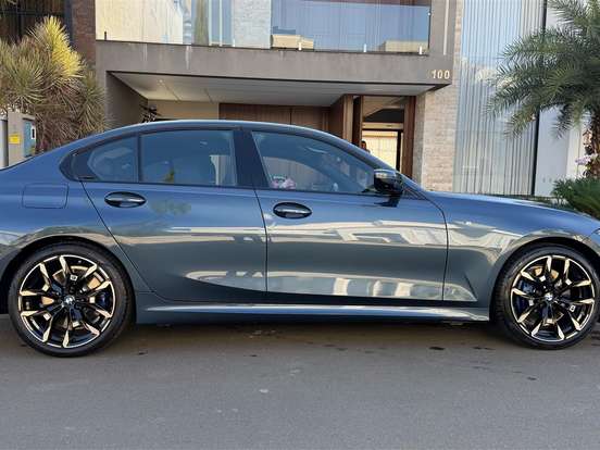 BMW-320i-2.0 16V TURBO FLEX M SPORT AUTOMÁTICO BMW-320i-2025