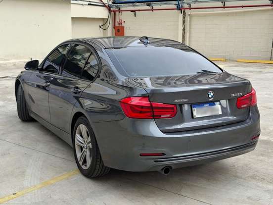 BMW-320i-2016