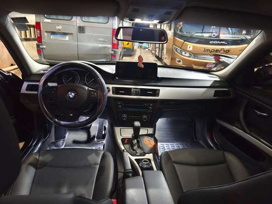 BMW-320i-2.0 TOP 16V GASOLINA 4P AUTOMÁTICO BMW-320i-2010
