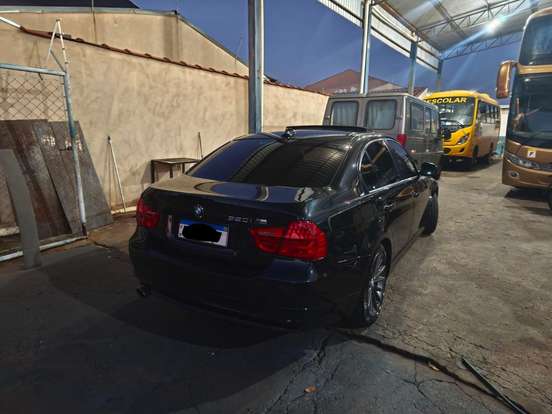 BMW-320i-2.0 TOP 16V GASOLINA 4P AUTOMÁTICO BMW-320i-2010