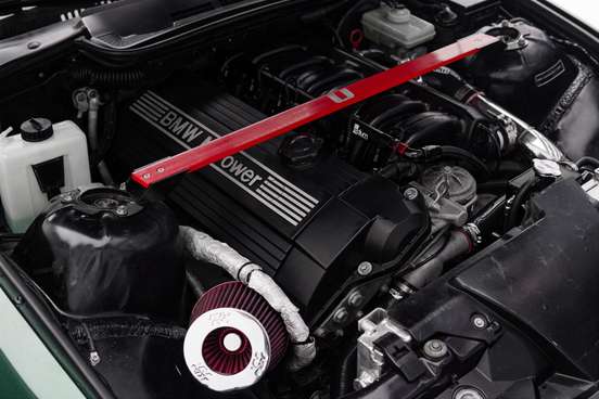 BMW-325i-1995