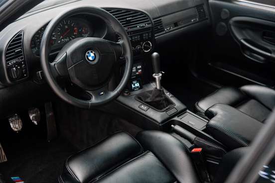 BMW-325i-1995