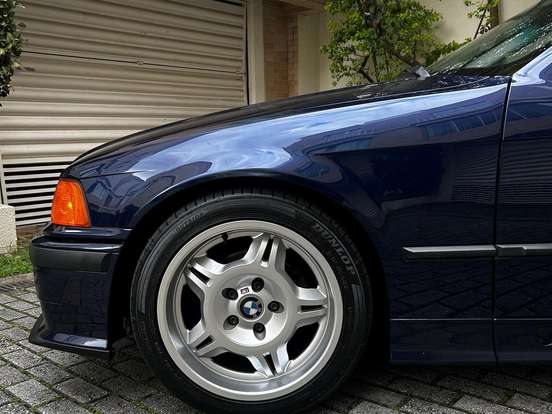 BMW-325i-2.5 SEDAN 24V GASOLINA 4P AUTOMÁTICO BMW-325i-1992