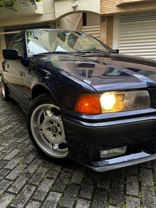 BMW-325i-1992