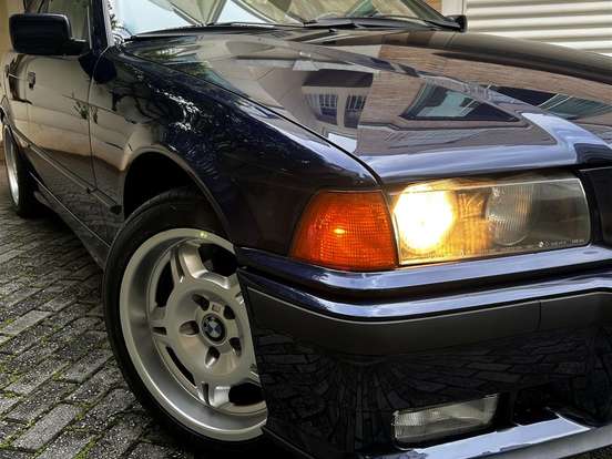 BMW-325i-2.5 SEDAN 24V GASOLINA 4P AUTOMÁTICO BMW-325i-1992