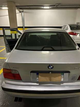 BMW-328i-1996