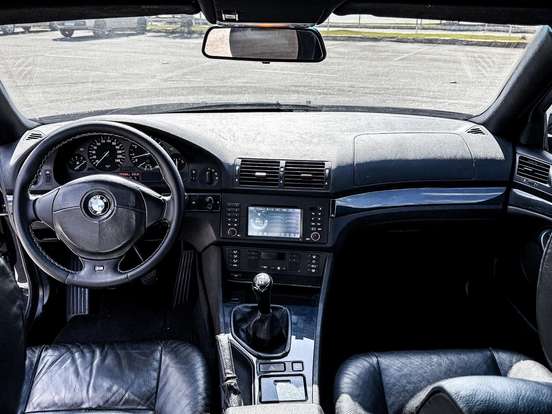 BMW-528i-2.8 SEDAN 24V GASOLINA 4P MANUAL BMW-528i-1996