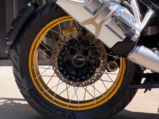 BMW-R 1250 GS ADVENTURE PREMIUM RALLYE BMW-R 1250 GS ADVENTURE PREMIUM RALLYE-2022