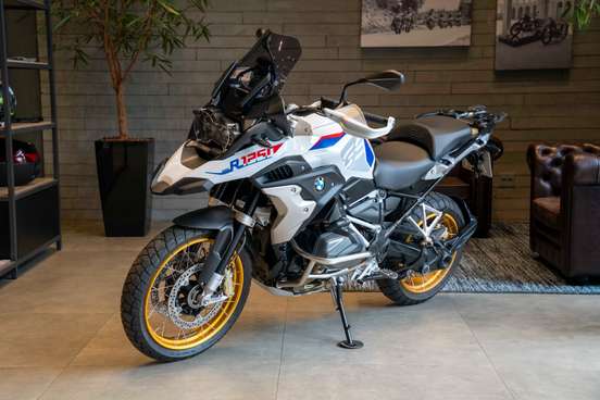 BMW-R 1250 GS PREMIUM TRIPLE BLACK-2023