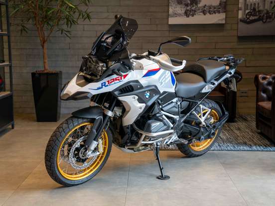 BMW-R 1250 GS PREMIUM TRIPLE BLACK BMW-R 1250 GS PREMIUM TRIPLE BLACK-2023