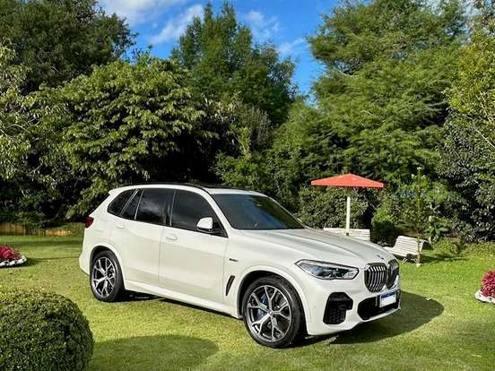 BMW-X5-3.0 I6 TURBO HÍBRIDO XDRIVE45E M SPORT AUTOMÁTICO BMW-X5-2022