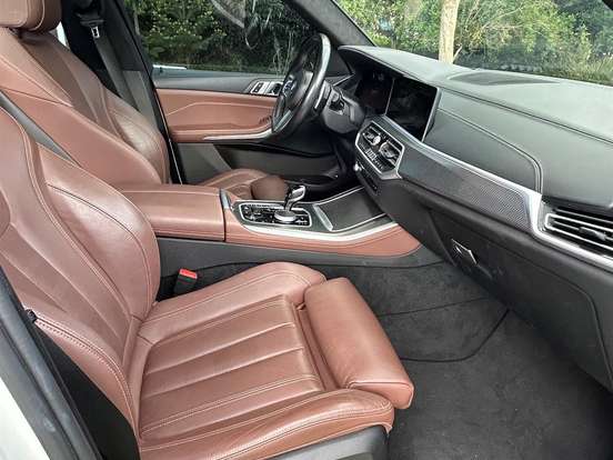 BMW-X5-3.0 I6 TURBO HÍBRIDO XDRIVE45E M SPORT AUTOMÁTICO BMW-X5-2022