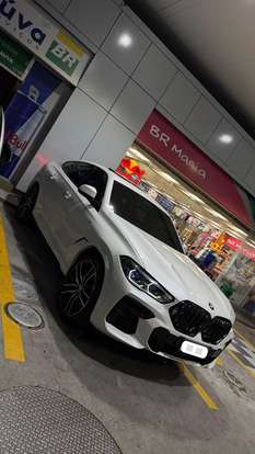 BMW-X6-2021