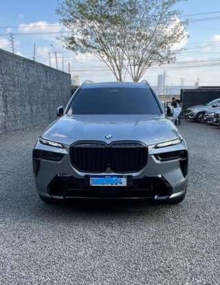 BMW-X7-2025