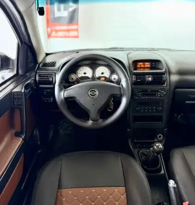 CHEVROLET-ASTRA-2011