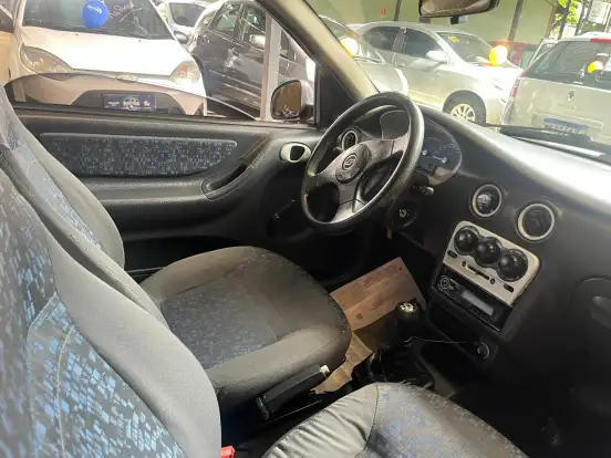 CHEVROLET-CELTA-2004