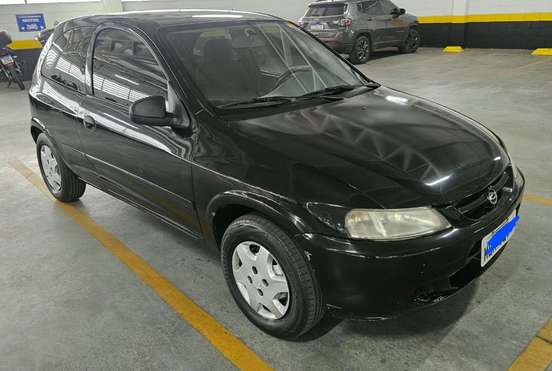 CHEVROLET-CELTA-2001