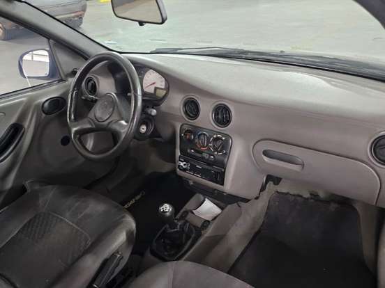 CHEVROLET-CELTA-1.0 MPFI 8V GASOLINA 2P MANUAL CHEVROLET-CELTA-2001