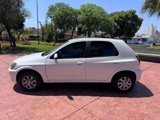CHEVROLET-CELTA-2014
