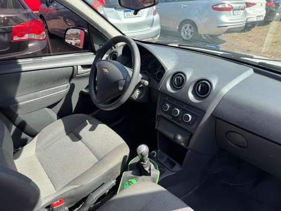 CHEVROLET-CELTA-2015
