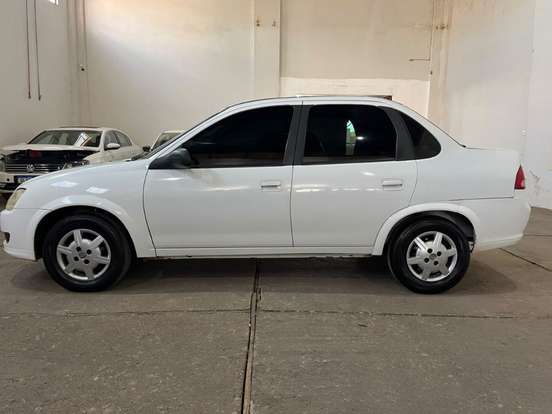 CHEVROLET-CLASSIC-2014