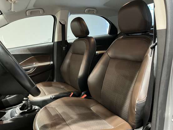 CHEVROLET-COBALT-2017